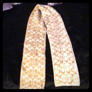 Reversible Coach Scarf!